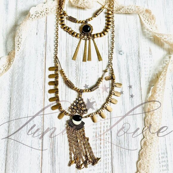 FREE PEOPLE Bring It Home Layered Necklace In Gold NWT - Picture 4 of 7